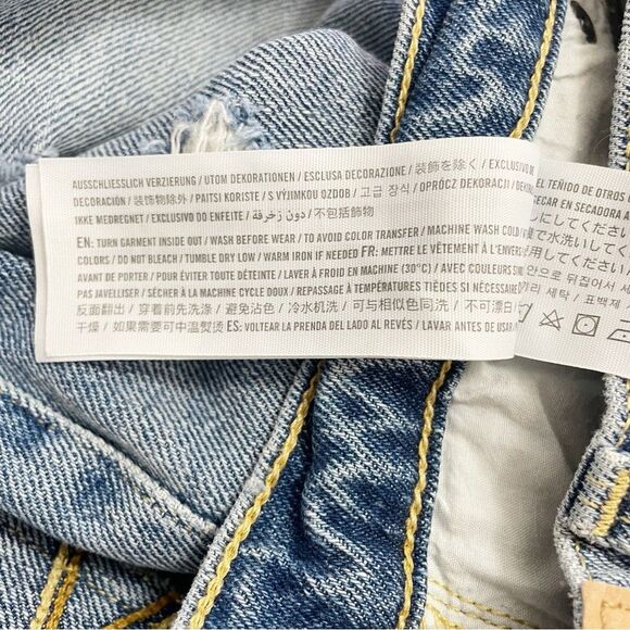 Abercrombie & Fitch A&F Mom Jean Button Fly Crop Medium Wash Raw Hem Size 25 | 0 - Picture 9 of 10